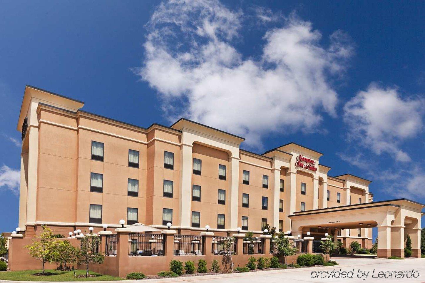 Durant Inn & Suites Exterior photo
